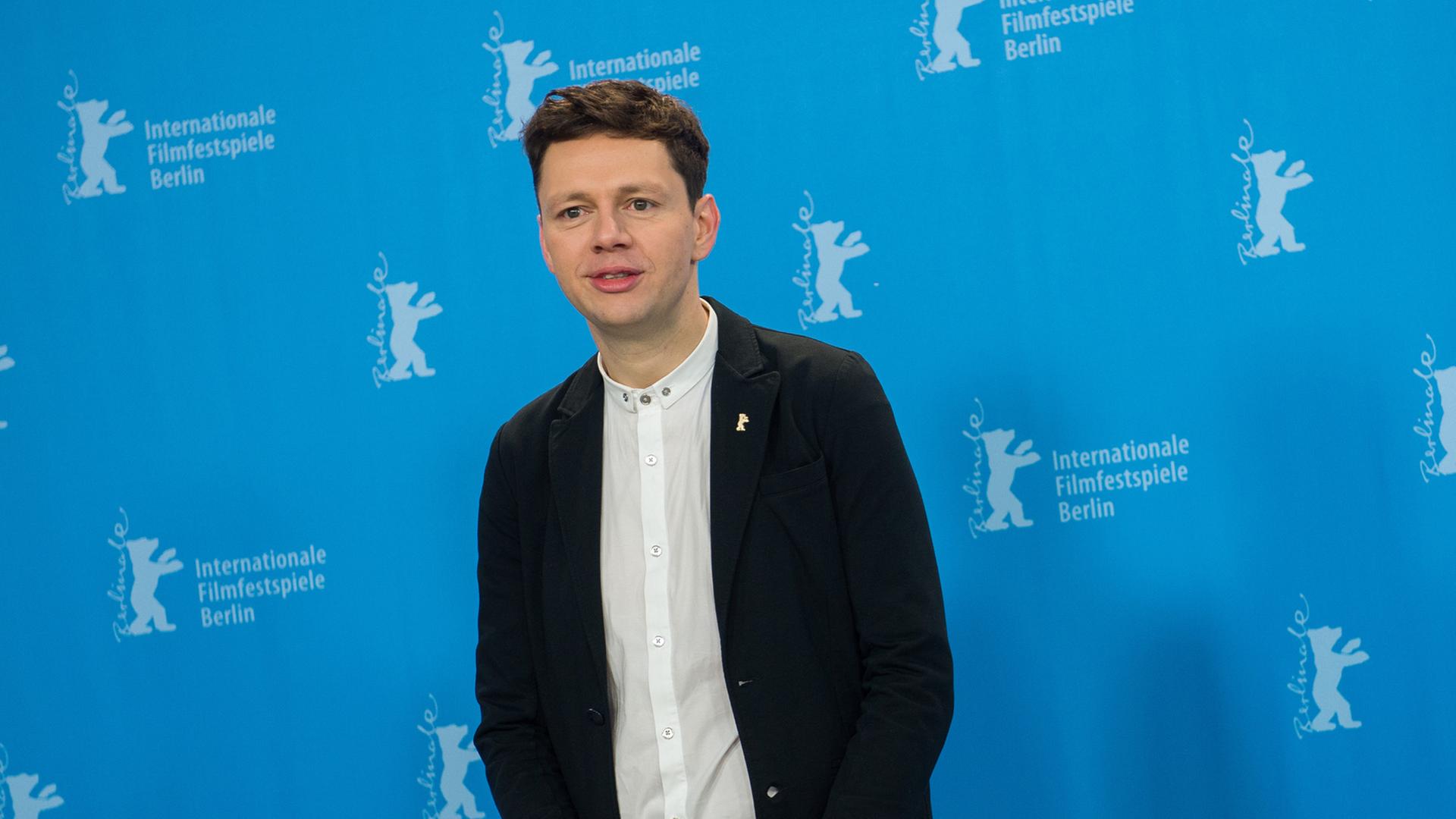 Der Schauspieler Christian Friedel posiert am 12.02.2015 in Berlin während der 65. Internationalen Filmfestspiele beim Fototermin für "Elser" (13 Minutes). Der Film läuft im Wettbewerb der Festspiele.