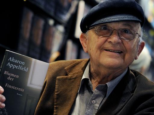 Aharon Appelfeld auf der 60. Frankfurter Buchmesse (Oktober 2008).