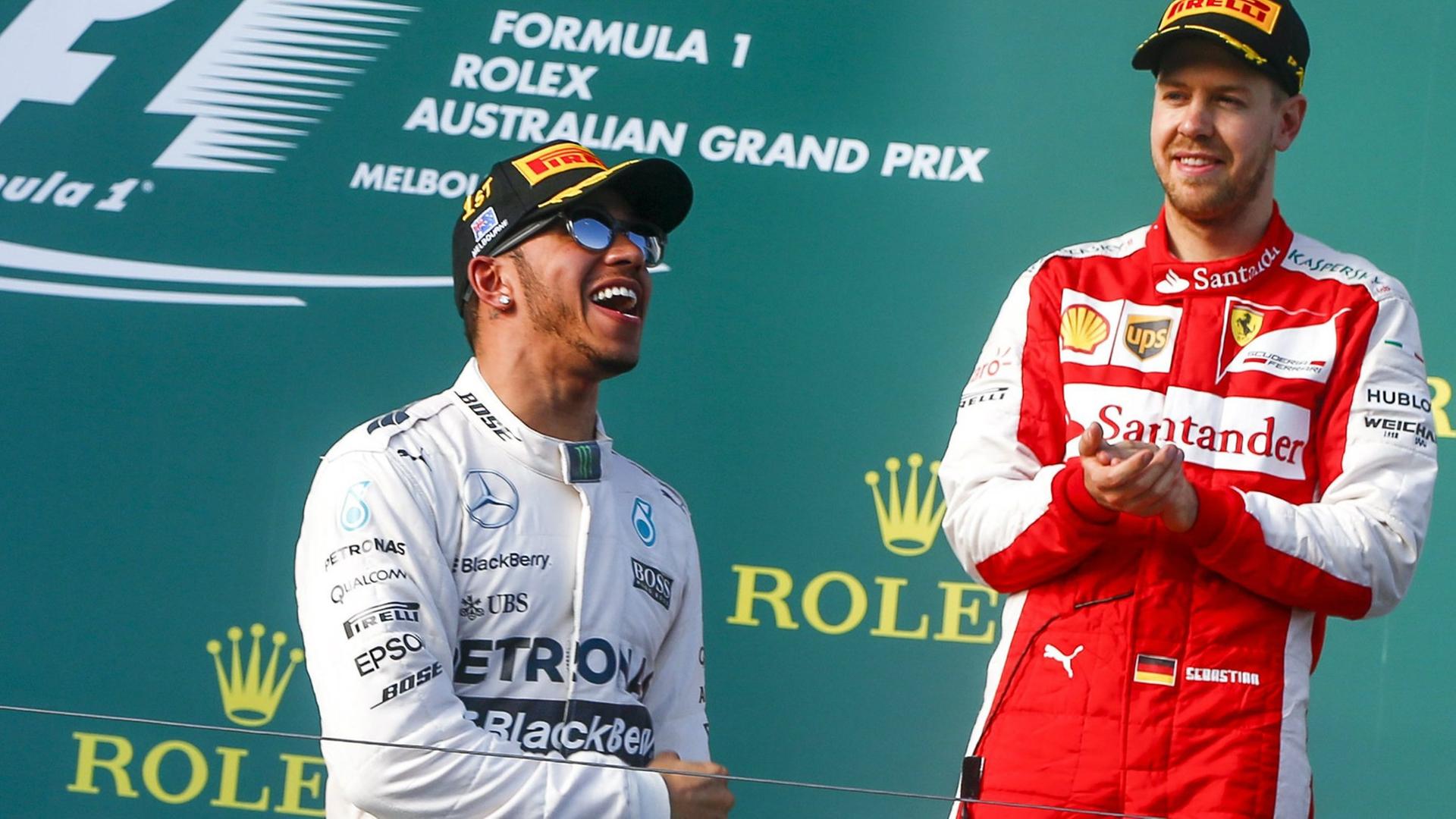 1. Rennen der Formel 1: Lewis Hamilton gewinnt, Sebastian Vettel ist 3. 