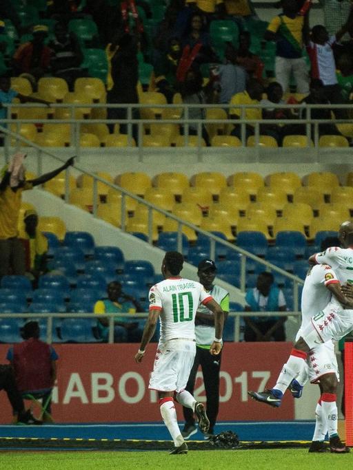 JGabun und Burkina Faso spielen am 14. Januar 2017 beim Afrika-Cup vor kaum besetzten Rängen.