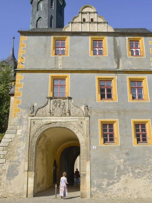 Große Einfahrt im Bastille-Teil des Schlosses Weimar. Große Einfahrt im Bastille-Teil des Schlosses Weimar.