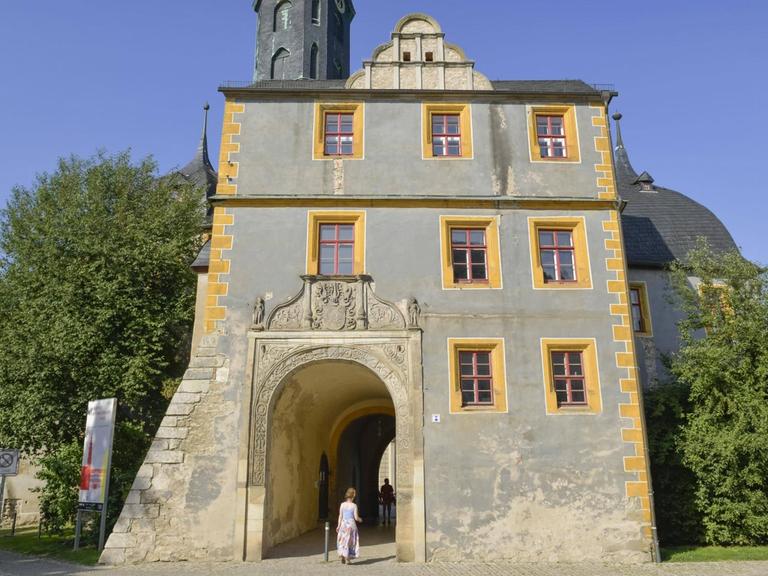 Große Einfahrt im Bastille-Teil des Schlosses Weimar. Große Einfahrt im Bastille-Teil des Schlosses Weimar.