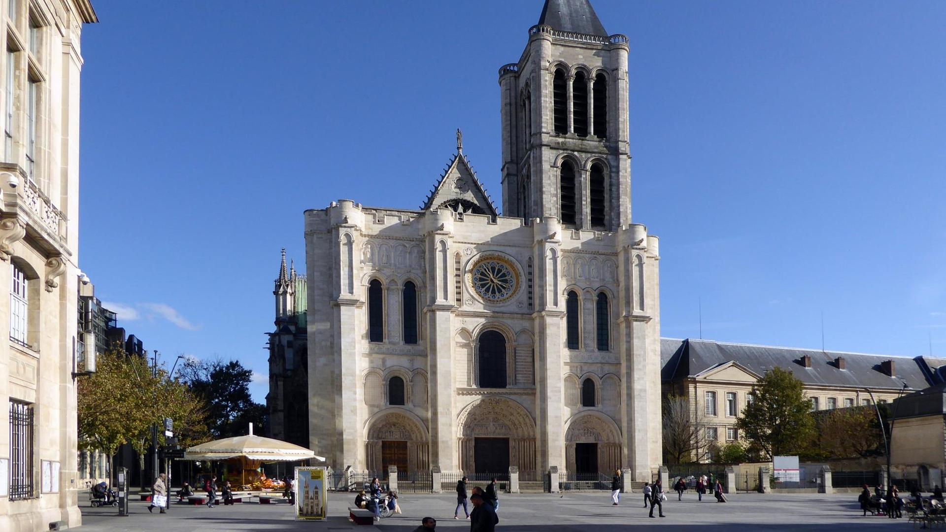 Die Kathedrale von Saint-Denis - noch mit nur einem Turm.