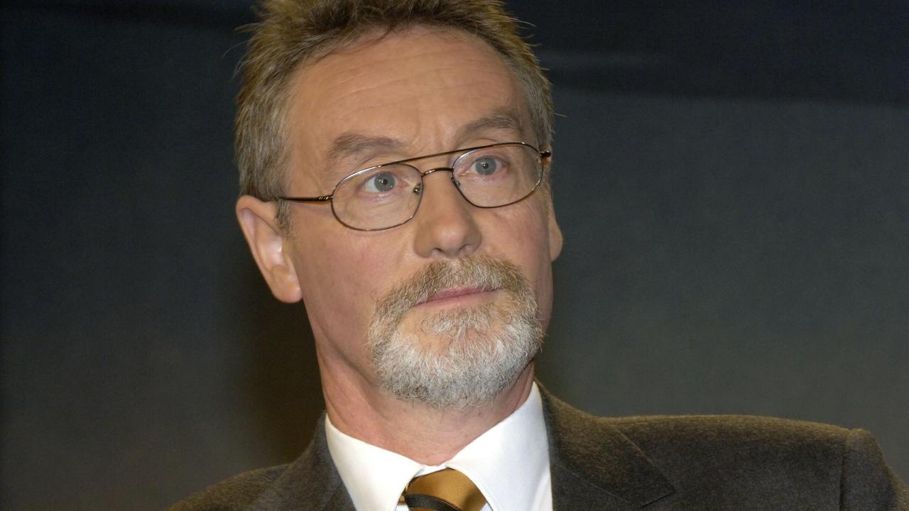 Rolf J. Langhammer, Professor für Wirtschafts- und Entwicklungspolitik, aufgenommen am 27.09.2006 bei der Aufzeichnung der ZDF-Sendung "Nachtstudio" in Berlin. 