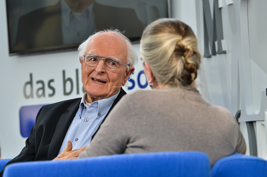 Hans-Ulrich Wehler auf dem Blauen Sofa während der Leipziger Buchmesse 2013