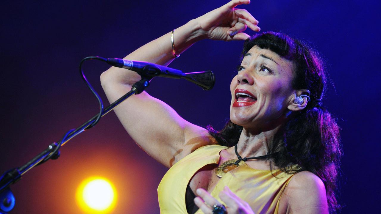 Die portugiesische Jazz-Sängerin Maria Joao bei einem Konzert. 