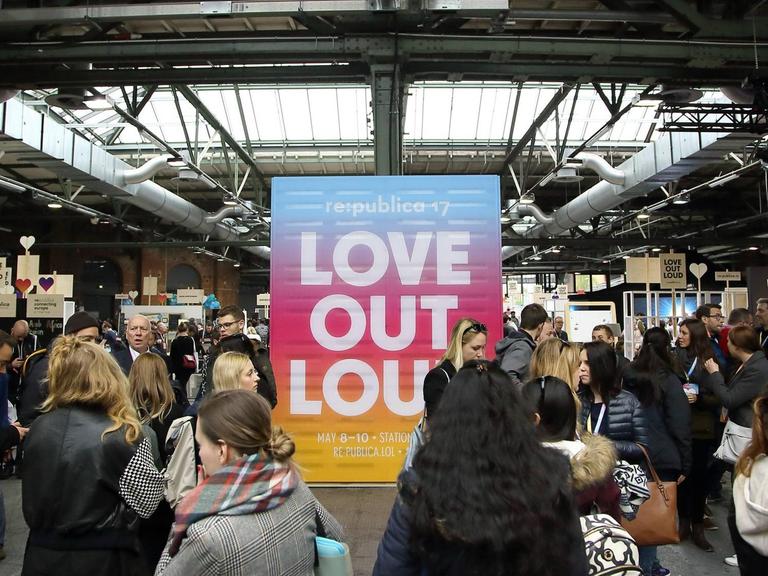 Love out loud: Das Motto der Republica 2017.