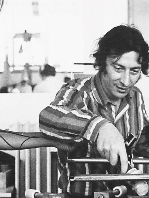 Luc Ferrari und seine Assistentin Ilse Mengel in Baden-Baden, 1971.