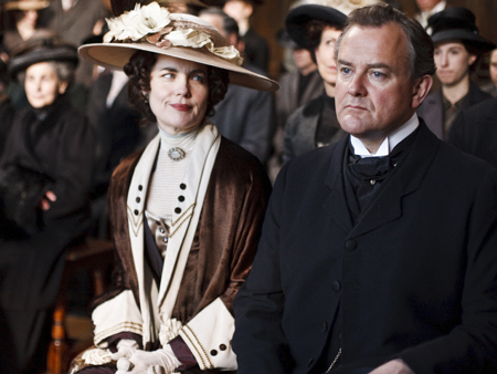 Ein glückliches Paar: Lord Grantham (Hugh Bonneville) und seine Frau Cora (Elizabeth McGovern), die Herrschaften von "Downton Abbey" in der gleichnamigen britischen Serie. Nur ein Sohn war ihnen nicht vergönnt.