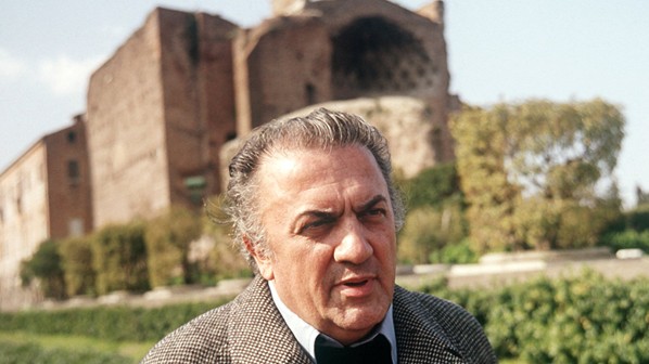 Der italienische Regisseur Federico Fellini, aufgenommen 1972 in Rom.