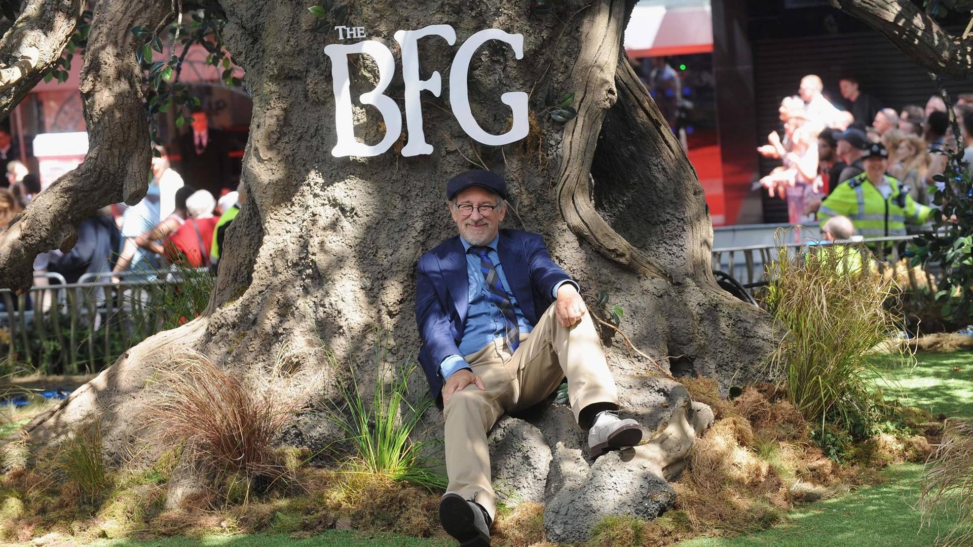 Steven Spielberg bei der England-Filmpremiere seines Films "BFG - Big Friendly Giant" am 17. Juli 2016 vor dem Odeon Leciester Square in London.