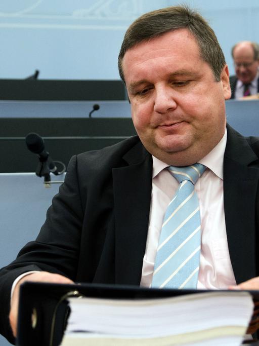 Der frühere baden-württembergische Ministerpräsident Stefan Mappus (CDU) im EnBW-Untersuchungsausschuss