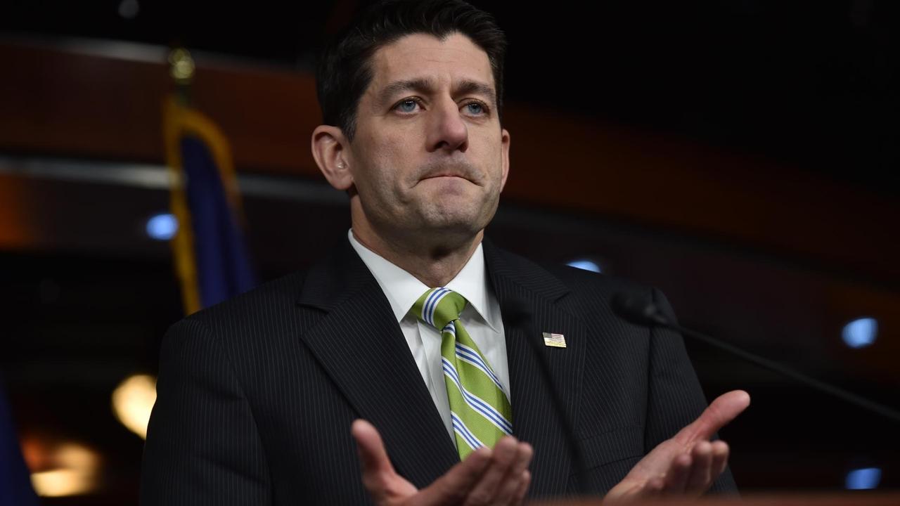 Der Vorsitzende des US-Repräsentantenhauses, Paul Ryan, spricht in einer Pressekonferenz über das Scheitern von "Trumpcare".