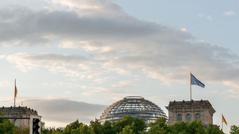 Südansicht des Reichstagsgebäudes in Berlin. Foto vom 11. August 2014.