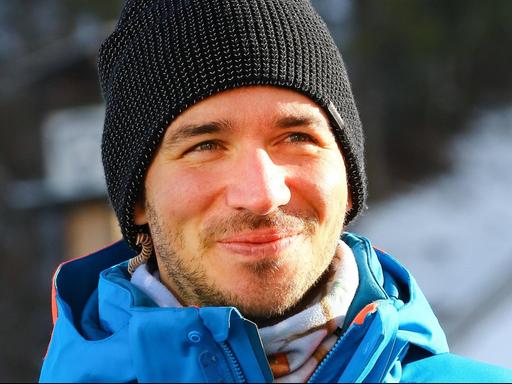 Felix Neureuther als TV-Experte bei der Vierschanzentournee 2020/2021 in Garmisch-Partenkirchen.