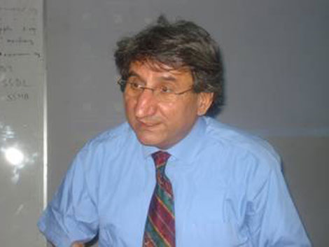 Der iranische Physiker Behrooz Bayat