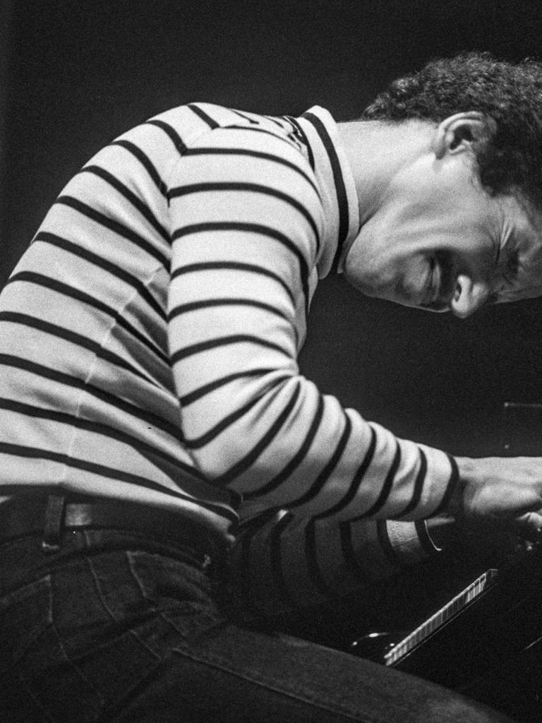 Keith Jarrett am Klavier bei einem Auftritt in Zürich 1977. Keith Jarrett am Klavier bei einem Auftritt in Zürich 1977.
