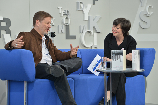 Alexis Jenni im Gespräch mit Barbara Wahlster auf dem Blauen Sofa der Leipziger Buchmesse 2013.
