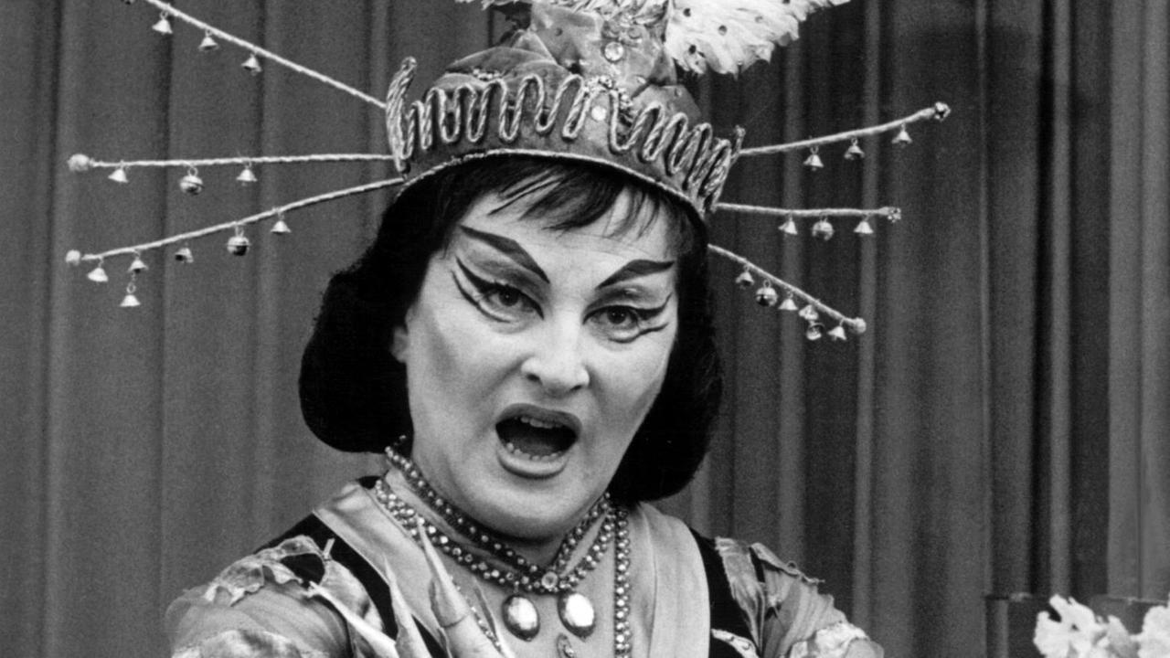 Die schwedische Opernsängerin Birgit Nilsson als "Turandot" in der gleichnamigen Oper des Komponisten Giacomo Puccini im Wiener Opernhaus im Februar 1967. |