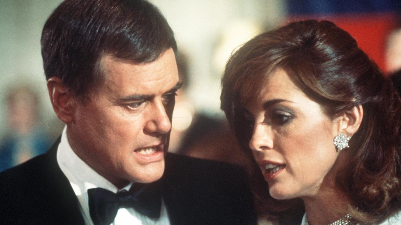 Szene mit Larry Hagman als J.R.Ewing und Linda Gray als seine Frau Sue Ellen. Die amerikanische Serie über die Saga der millionenschweren texanischen Familie Ewing lief von 1978 bis 1991 und wurde ab Juli 1981 auch von der ARD ausgestrahlt.