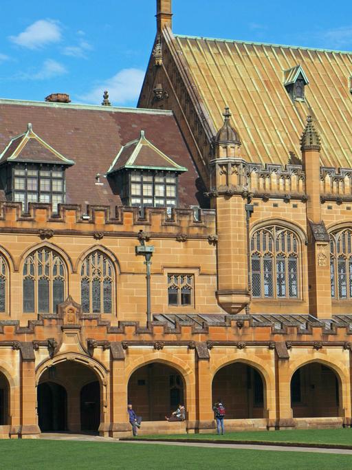 Die Universität Sydney ist die älteste Universität Australiens. Sie wurde 1850 in Sydney gegründet. Zwei Jahre später wurde sie am 11. Oktober 1852 eröffnet