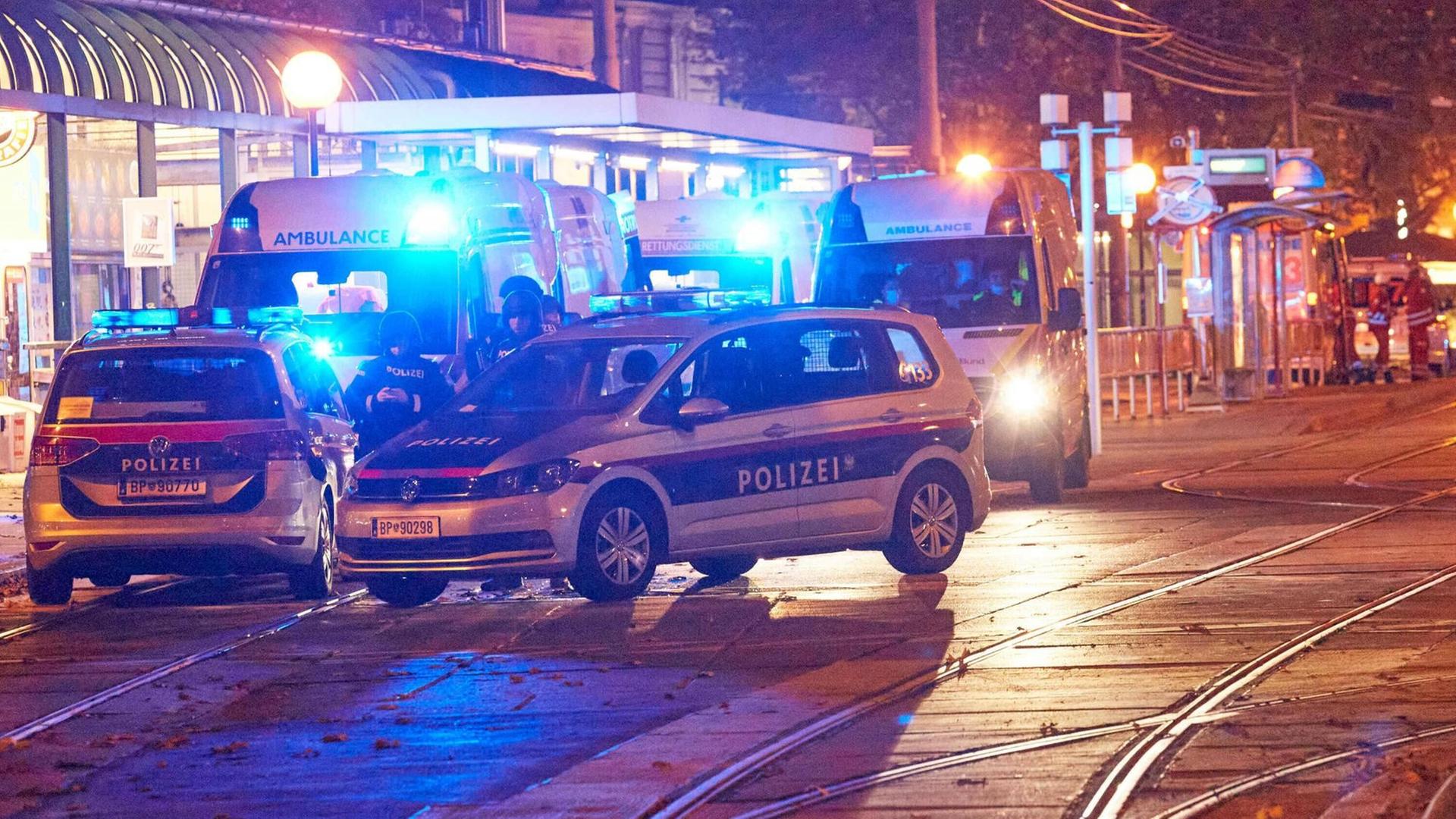 Am 2. November gab es einen Terroranschlag in der Wiener Innenstadt, ein Großaufgebot von Polizei und Rettung sind im Einsatz