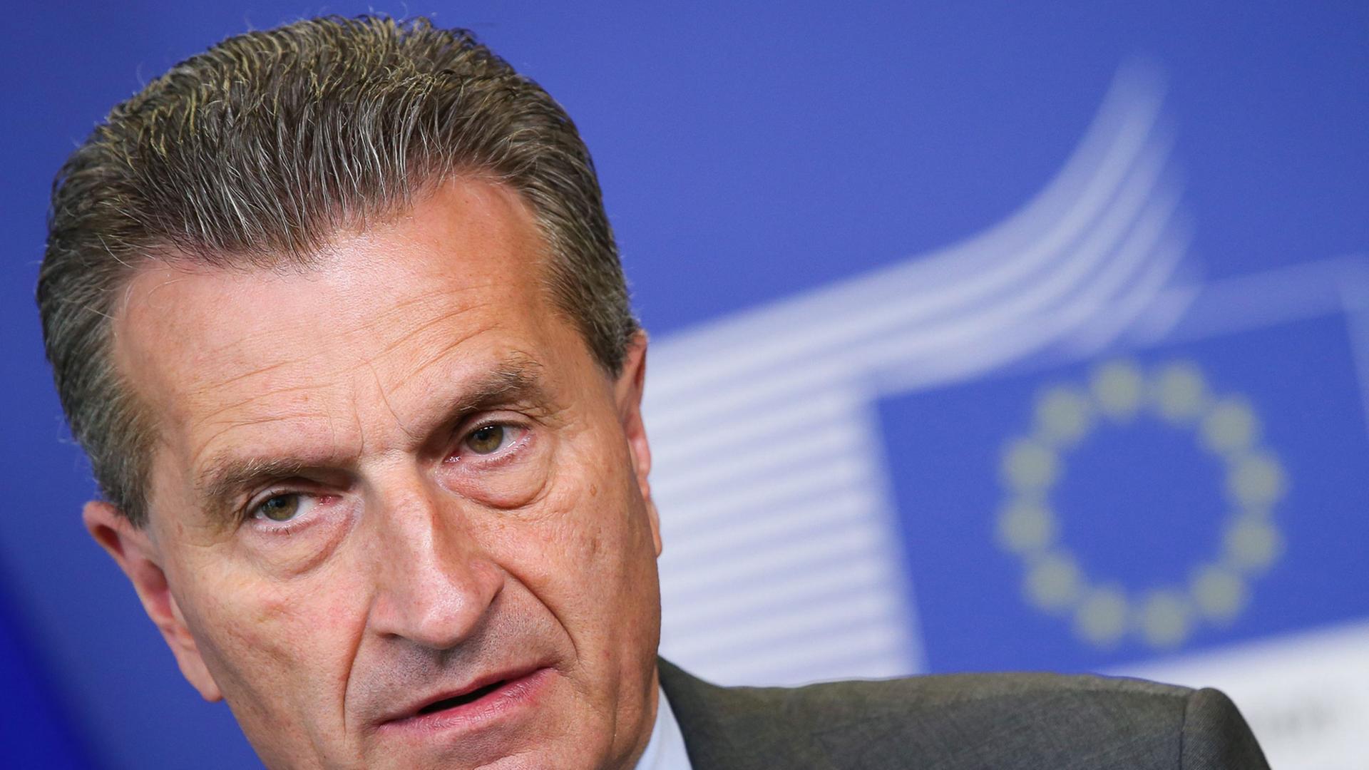 Der damalige EU-Kommissar Günther Oettinger während einer Pressekonferenz am 24. Juni 2014 in der EU-Kommission in Brüssel, Belgien