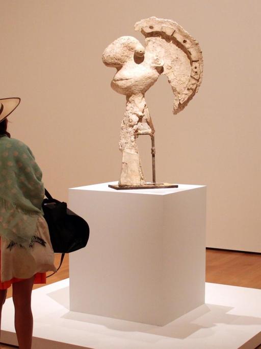 "Head of a Warrior" in der Ausstellung "Picasso Sculpture" im New Yorker MoMA.