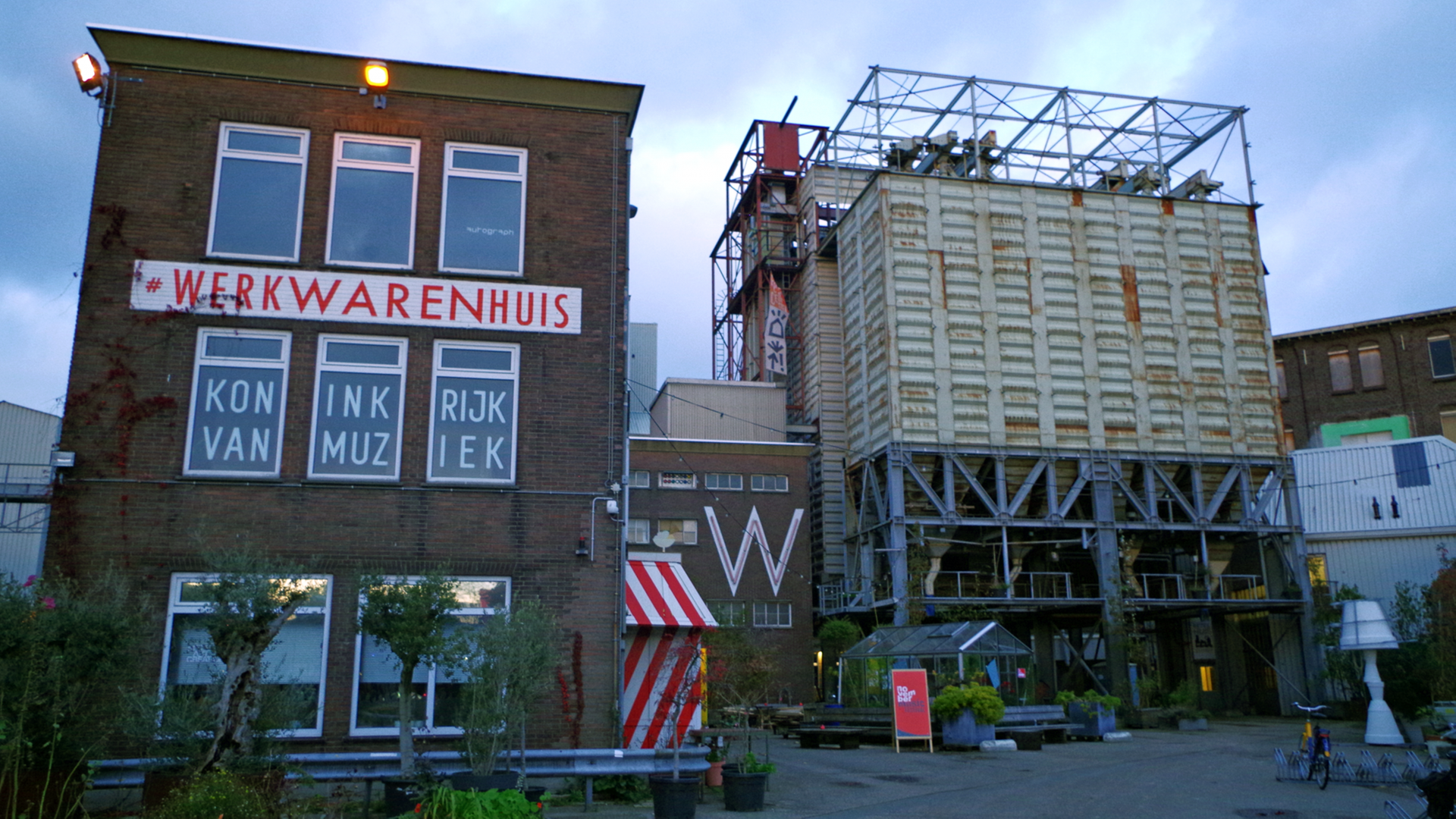 Außenansicht des Werkwarenhuis in s‘Hertogenbosch