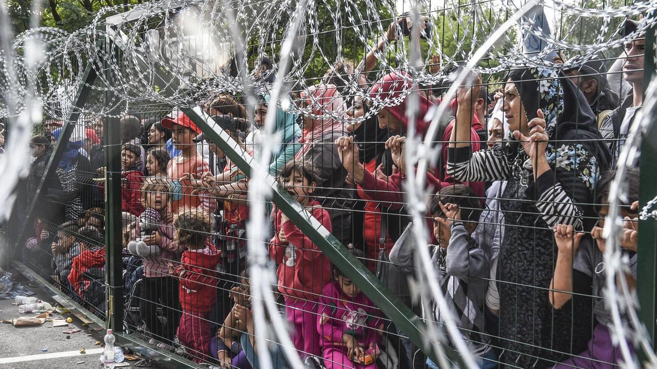 Brüssel - Von der Leyen dringt auf Einigung bei EU-Asylreform - Berlin will offenbar Widerstand gegen Krisenverordnung aufgeben