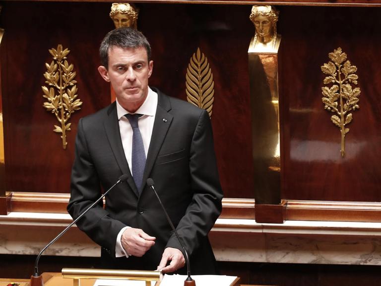 Der französische Premierminister Manuel Valls bei der dritten Lesung über die umstrittene Arbeitsmarktreform.