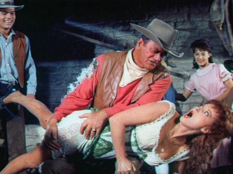 John Wayne in seiner klassischen Rolle in "McLintock – Ein liebenswertes Raubein", einem komödiantischen US-amerikanischen Western von Andrew V. McLaglen aus dem Jahre 1963.