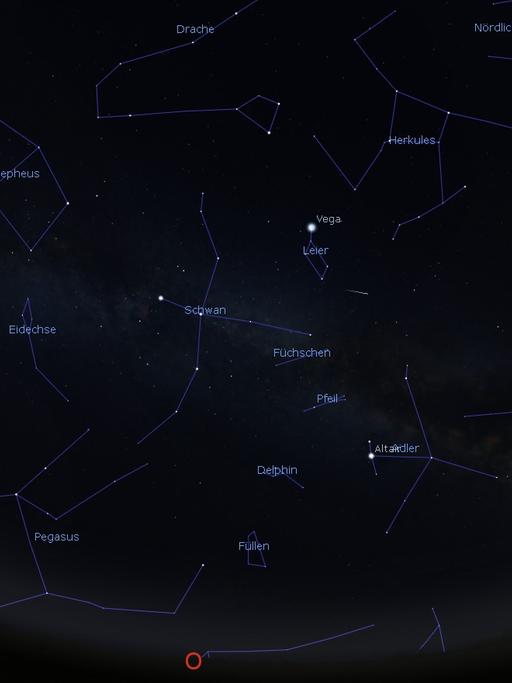 Das Sternbild Leier, aus denen die Lyriden-Sternschnuppen zu kommen scheinen, steht in den frühen Morgenstunden hoch am Osthimmel.