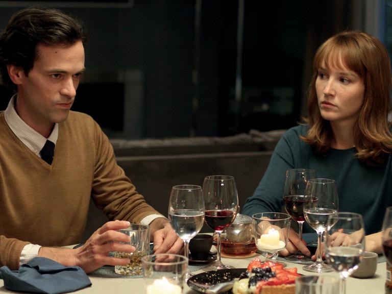 David (Romain Duris) und Claire (Anais Demoustier) in einer Szene des Films "Eine neue Freundin" von Francois Ozon.