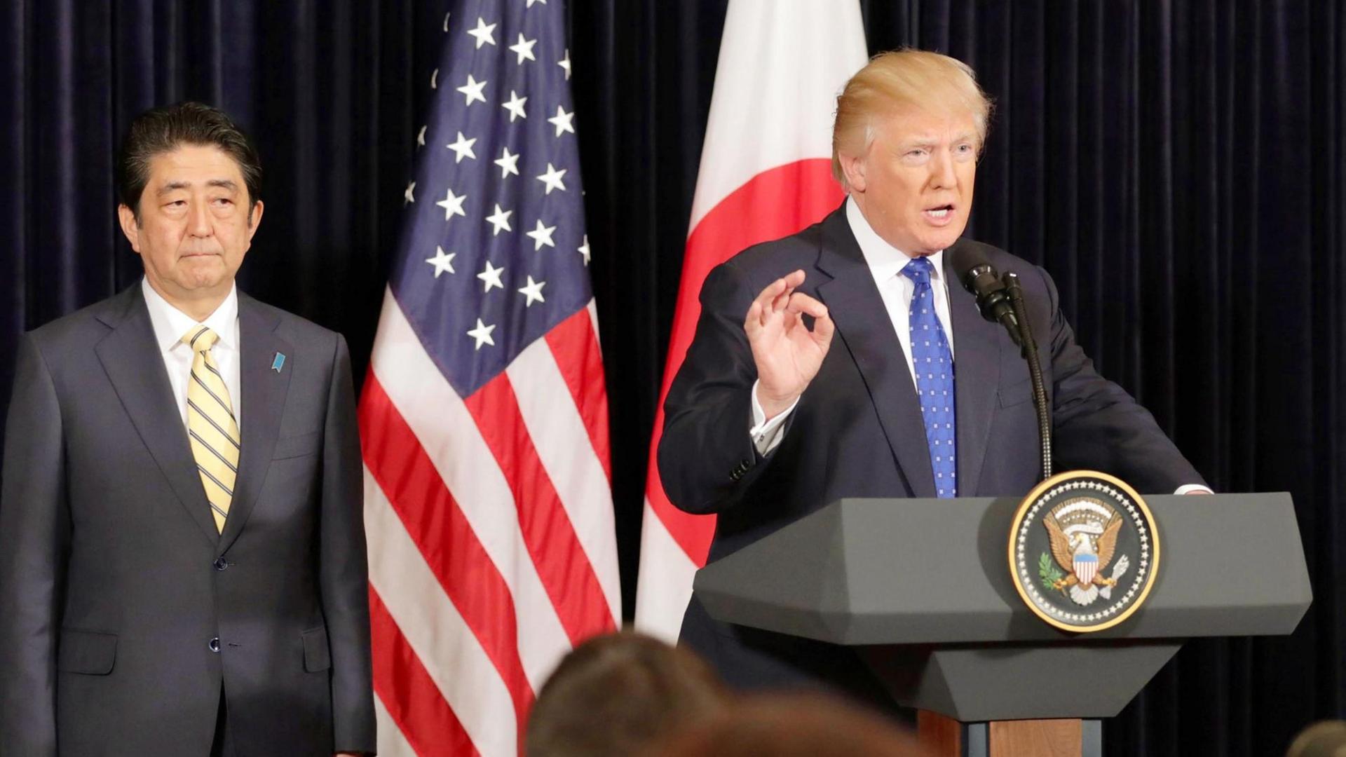 US-Präsident Donald Trump, hier mit Japans Premierminister Shinzo Abe