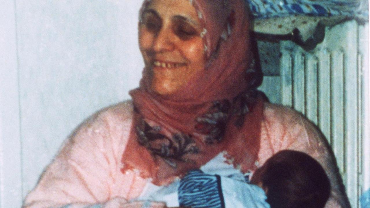 Bei dem Brandanschlag auf ihr Haus wurden die 51-jährige Bahide Arslan und zwei ihrer Enkel in der Nacht zum 23. November 1992 getötet.