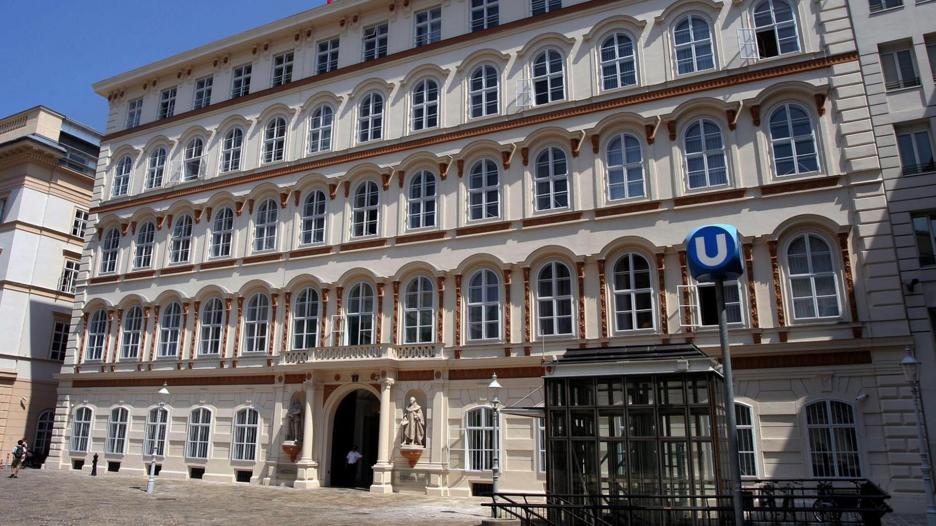 Das österreichische Außenministerium in Wien. Das österreichische Außenministerium in Wien.