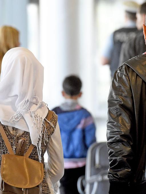 Syrische Flüchtlinge am Flughafen Hannover