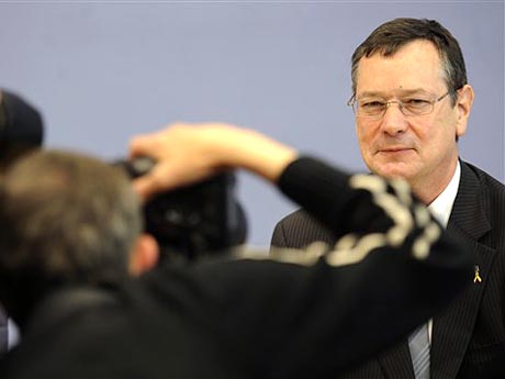 Der neue Wehrbeauftragte des Bundestags, Hellmut Königshaus (FDP)