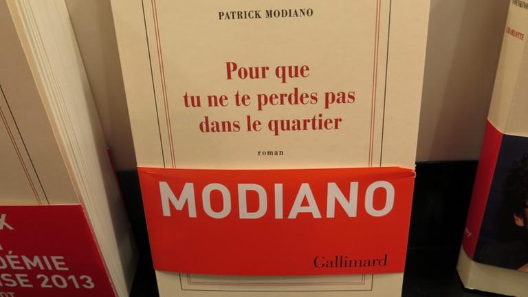 Frisch im Verlag Gallimard erschienen: der Roman des Nobelpreisträgers Patrick Modiano "Pour que tu ne te perdes pas dans le quartier"