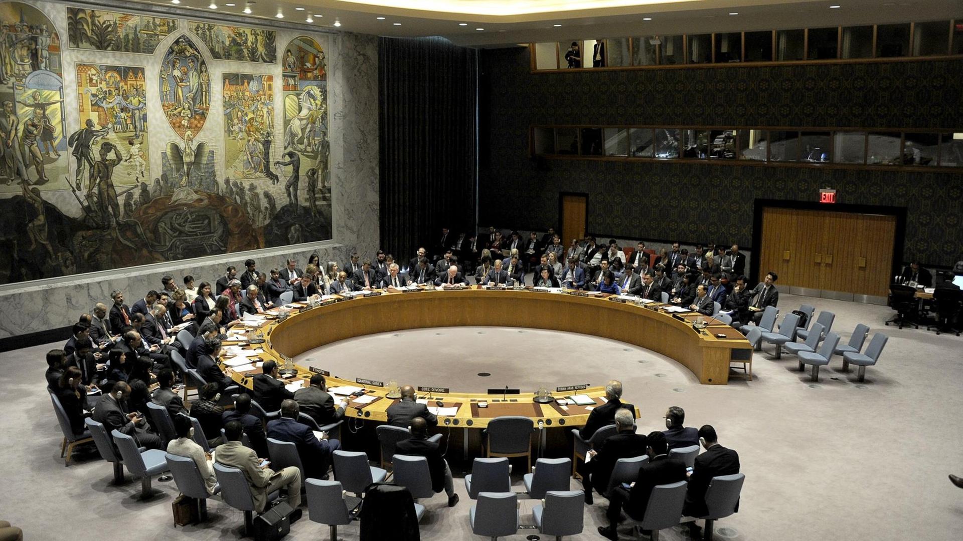 Ein Farbfoto zeigt das Plenum des UN-Sicherheitsrats