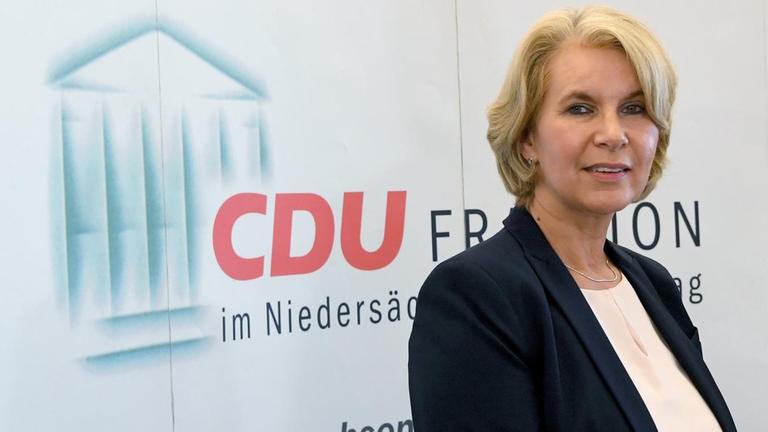 Die ehemalige Grünen-Politikerin Elke Twesten während einer Pressekonferenz der CDU.