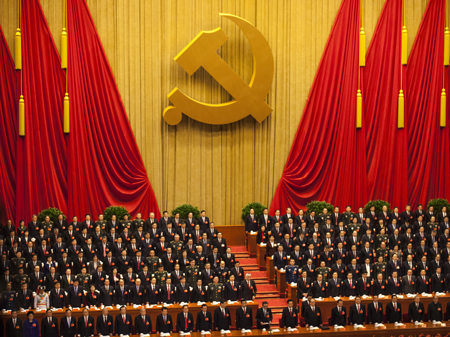 Volle Halle des Volkes: Delegierte auf dem 18. Parteitag der Kommunistischen Partei Chinas in Peking