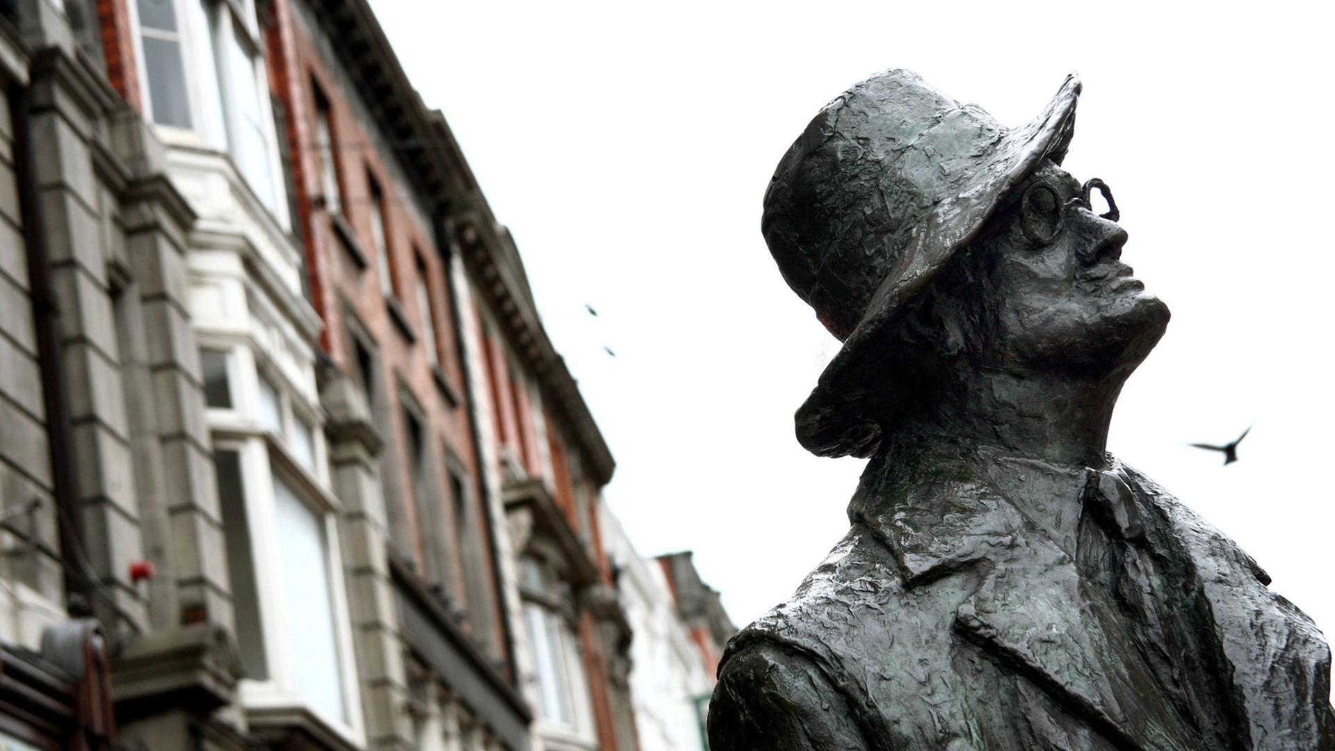 James Joyce Statue in der Earl Street North in Dublin