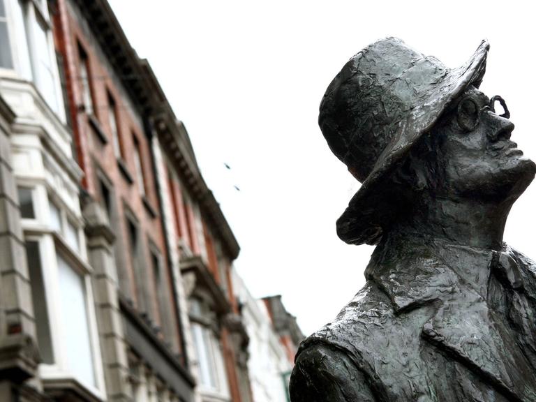 James Joyce Statue in der Earl Street North in Dublin