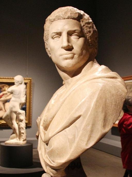 Die Marmorbüste «Brutus» von Michelangelo Buonarroti, aufgenommen am 06.11.2017 im Metropolitan Museum in New York (USA). Das New Yorker Museum widmet dem italienischen Renaissance-Künstler eine umfassende Ausstellung seiner Werke unter dem Titel: «Michelangelo: Divine Draftsman & Designer». Die Schau ist vom 13.11.2017 bis 12. Februar 2018 zu sehen.