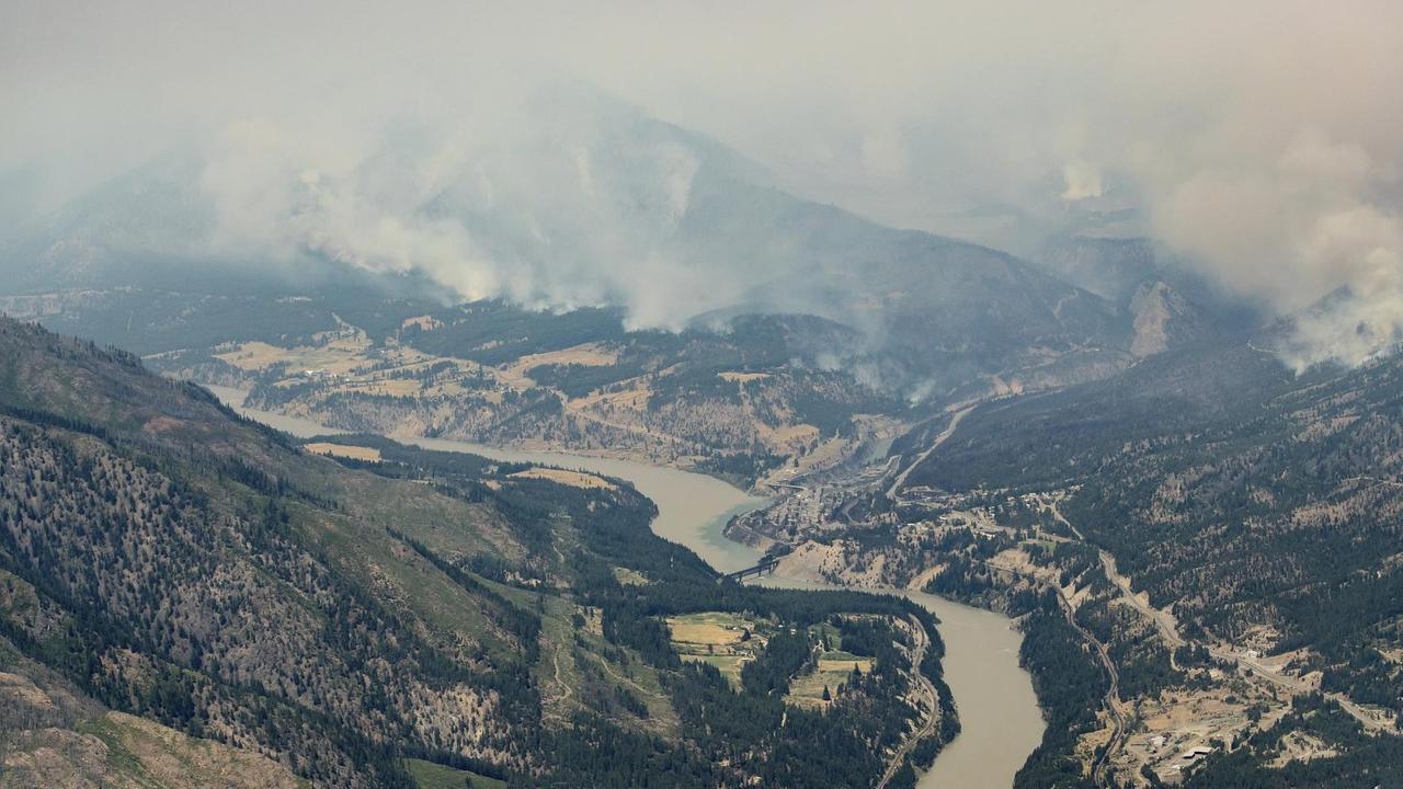 Waldbrände in den Bergen nördlich von Lytton in Kanada, aufgenommen am 1. Juli 2021