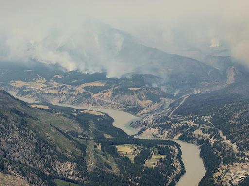 Waldbrände in den Bergen nördlich von Lytton in Kanada, aufgenommen am 1. Juli 2021