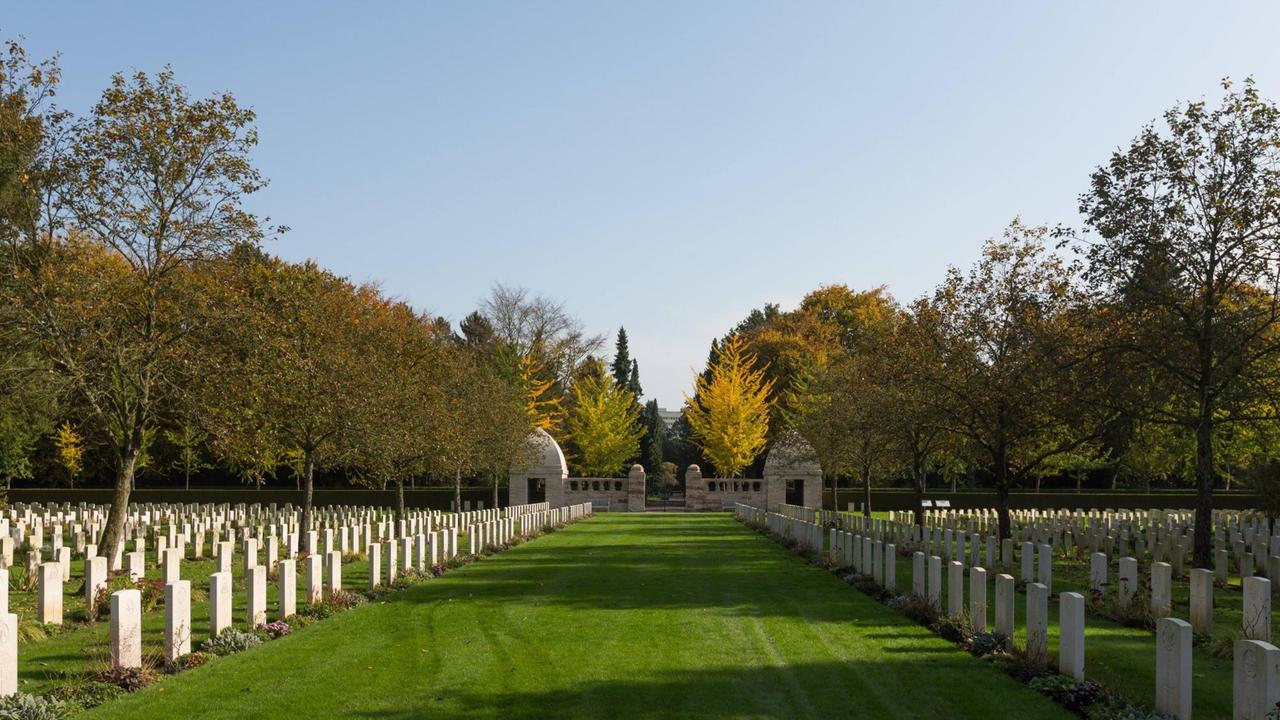 Gräber auf dem Britischen Ehrenfriedhof mit Gefallenen des 1. Weltkriegs, Südfriedhof Köln