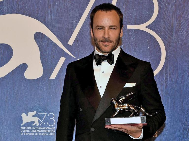 Der amerikanische Regisseur Tom Ford erhielt einen Silbernen Löwen und den Großen Preis der Jury für seinen Film "Nocturnal Animals" bei den 73. Filmfestspielen von Venedig.